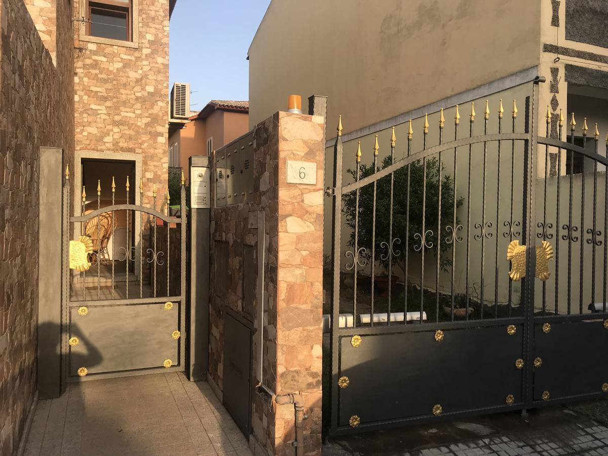 Santa Maria Lägenhet Olbia Exteriör bild